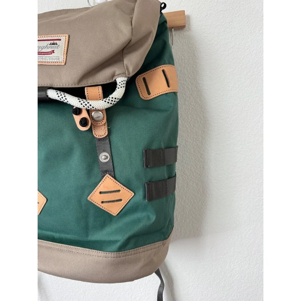 Doughnut Outdoor Adventure Green Tan Backpack Hiking Travel‎ Laptop Bag